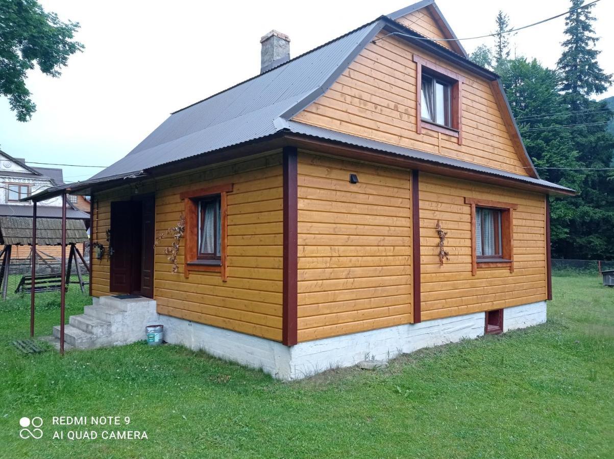 Садиба Брусний Mykulychyn Ngoại thất bức ảnh