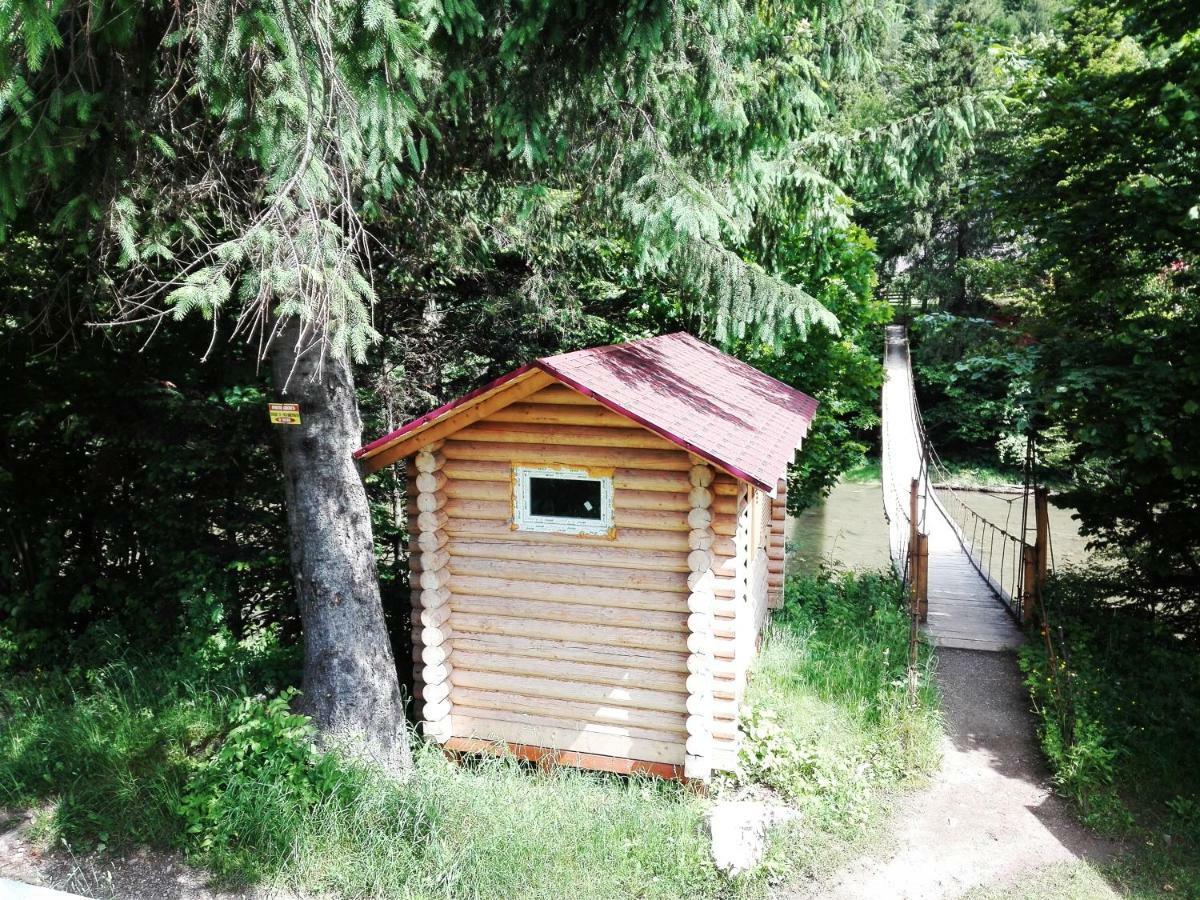 Садиба Брусний Mykulychyn Ngoại thất bức ảnh